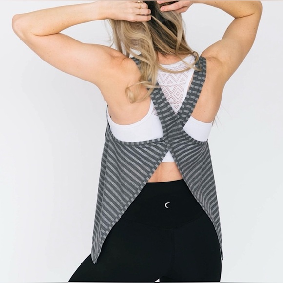 Zyia Gray Nimbus Split Back Tank (Sz Lg) - Picture 15 of 16